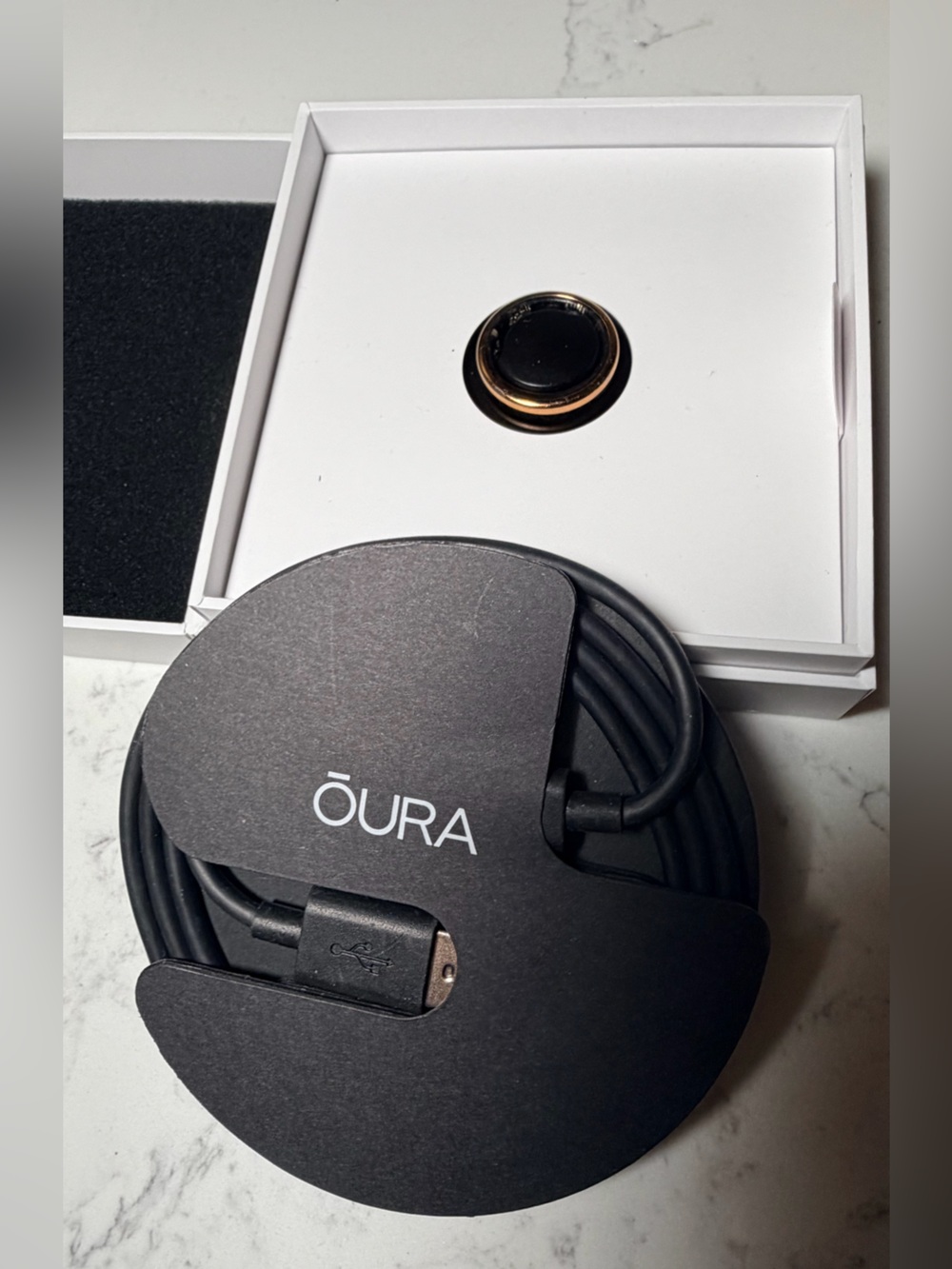 Authentic Oura Ring Generation 3 (Horizon Style) in gorgeous Rose Gold, Size 9.